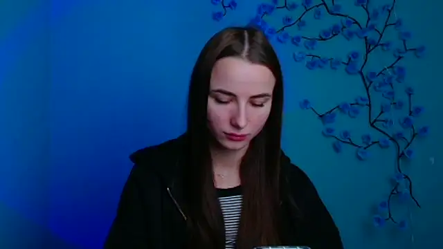 Eva Janee online show from January 7, 6:40 am