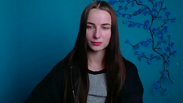 Eva Janee online show from January 6, 12:20 pm