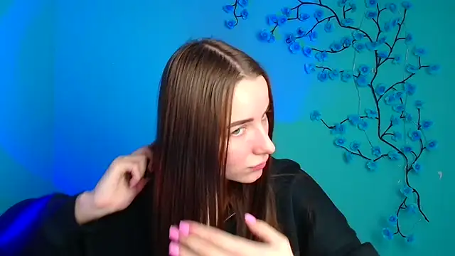 Eva Janee online show from March 4, 6:43 am