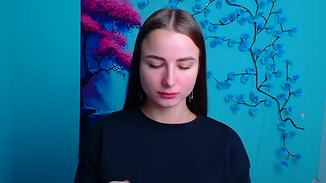 Eva Janee online show from November 18, 7:00 am