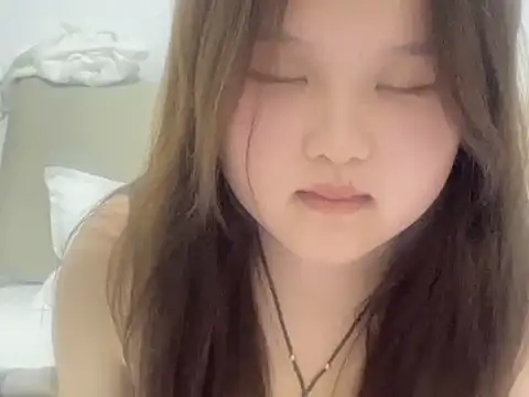 Snapshot of nannan4020 chatting on December 16, 3:49 pm nannan4020 online show from December 16, 3:49 pm