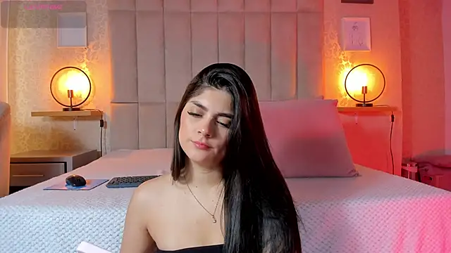 Snapshot of Amy-Saenz chatting on October 3, 3:24 pm Amy-Saenz online show from October 3, 3:24 pm