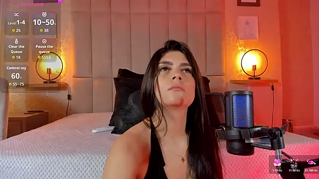 Snapshot of Amy-Saenz chatting on November 17, 4:00 pm Amy-Saenz online show from November 17, 4:00 pm