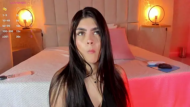 Amy-Saenz online show from February 11, 3:45 pm