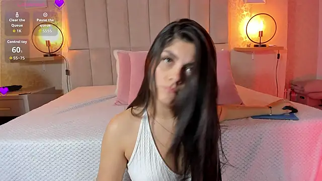 Snapshot of Amy-Saenz chatting on September 26, 2:02 pm Amy-Saenz online show from September 26, 2:02 pm