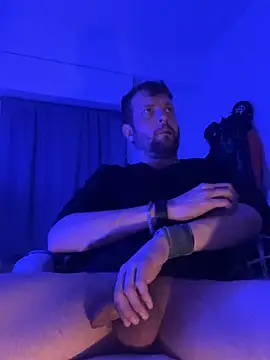 Snapshot of PutaNieves1983 chatting on February 8, 4:36 am PutaNieves1983 online show from February 8, 4:36 am