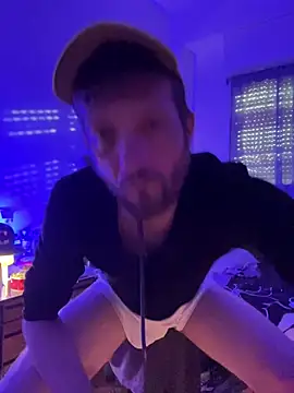 Snapshot of PutaNieves1983 chatting on February 13, 8:27 am PutaNieves1983 online show from February 13, 8:27 am