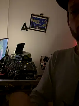 Snapshot of PutaNieves1983 chatting on September 9, 10:19 pm PutaNieves1983 online show from September 9, 10:19 pm