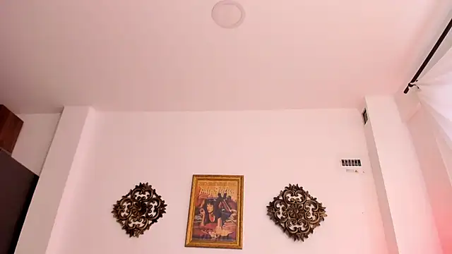 VeronicaGilss online show from March 29, 7:04 pm