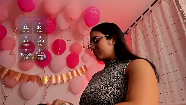 VeronicaGilss online show from May 10, 12:14 am