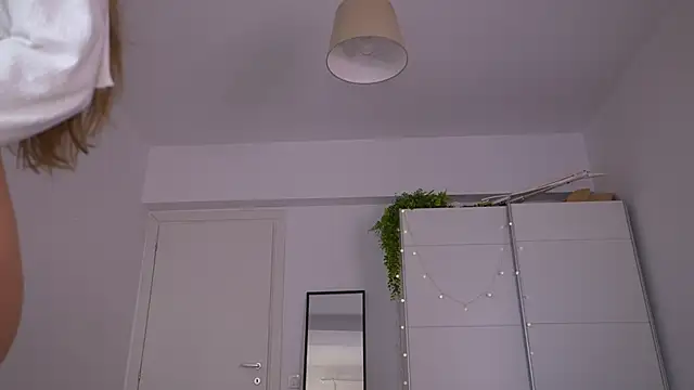 Snapshot of FazeyJ_ chatting on November 22, 7:40 am FazeyJ online show from November 22, 7:40 am