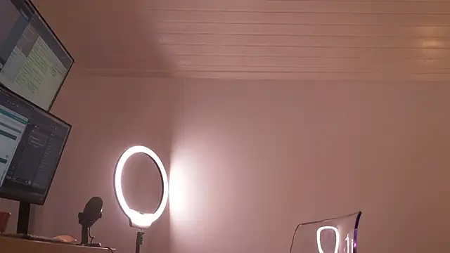 Snapshot of FazeyJ_ chatting on February 18, 10:22 am FazeyJ online show from February 18, 10:22 am