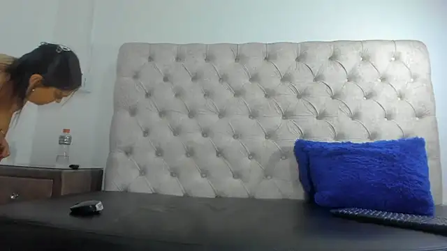 Snapshot of FernandaClar chatting on March 13, 12:05 am FernandaClar online show from March 13, 12:05 am