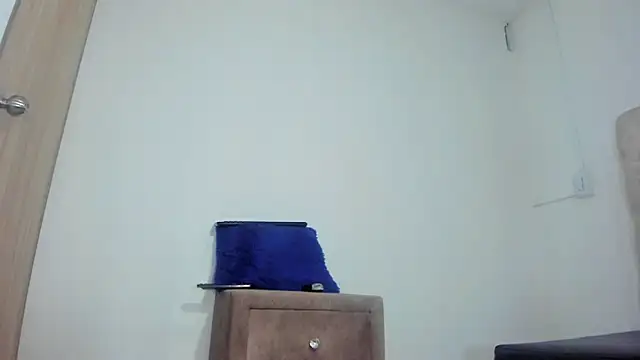 Snapshot of FernandaClar chatting on March 21, 4:51 pm FernandaClar online show from March 21, 4:51 pm