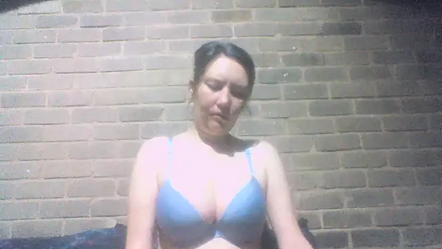 Snapshot of EksJouneMwah chatting on November 27, 7:20 am EksJouneMwah online show from November 27, 7:20 am