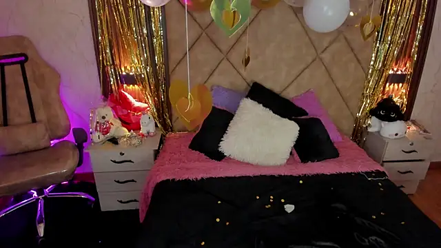 SummersAngel online show from April 13, 3:27 pm