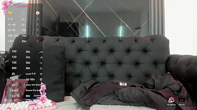 EvaaLovia1 online show from November 3, 2:20 pm