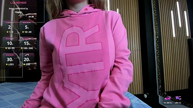 EvaaLovia1 online show from April 14, 1:27 pm