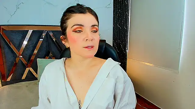 Snapshot of Amara_vega chatting on October 28, 12:26 pm Amara vega online show from October 28, 12:26 pm