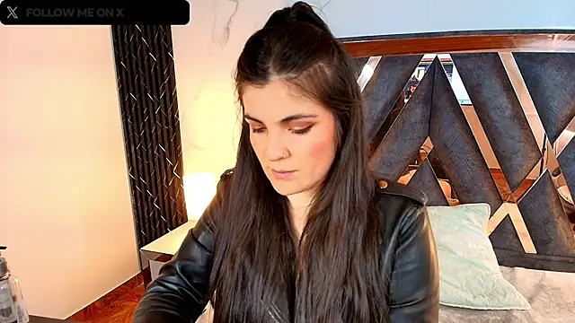 Snapshot of Amara_vega chatting on November 25, 2:17 pm Amara vega online show from November 25, 2:17 pm