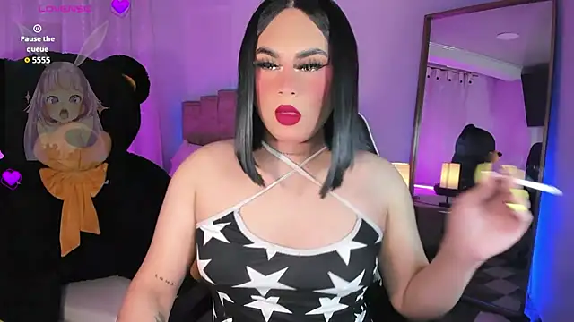 Snapshot of alexia_mattel chatting on November 4, 7:06 pm alexia mattel online show from November 4, 7:06 pm