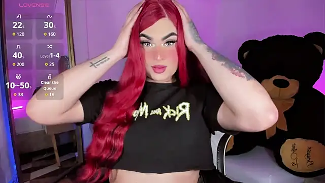 Snapshot of alexia_mattel chatting on December 14, 8:03 pm alexia mattel online show from December 14, 8:03 pm