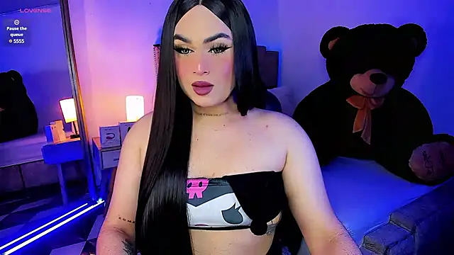 Snapshot of alexia_mattel chatting on February 6, 9:17 pm alexia mattel online show from February 6, 9:17 pm