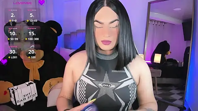 Snapshot of alexia_mattel chatting on October 28, 8:41 pm alexia mattel online show from October 28, 8:41 pm