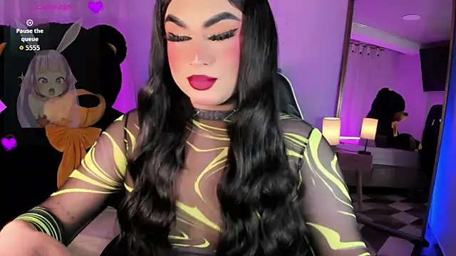 Snapshot of alexia_mattel chatting on November 9, 6:23 pm alexia mattel online show from November 9, 6:23 pm