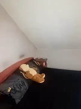 Snapshot of Tiffany35 chatting on October 27, 2:29 pm Tiffany35 online show from October 27, 2:29 pm