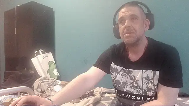YouWantMe666 online show from May 20, 3:58 am