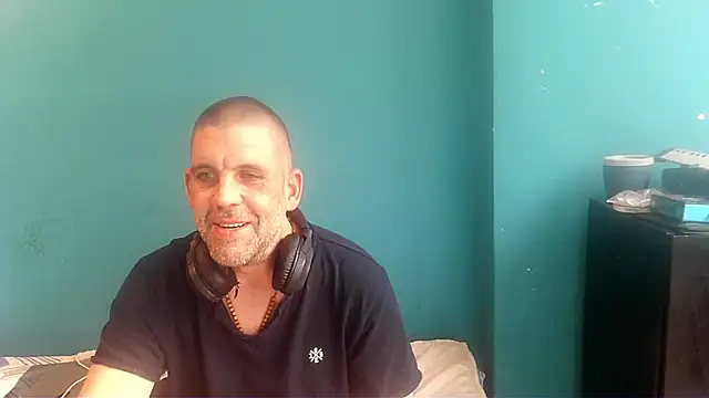 YouWantMe666 online show from May 19, 1:07 pm