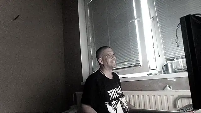 YouWantMe666 online show from June 25, 7:08 pm