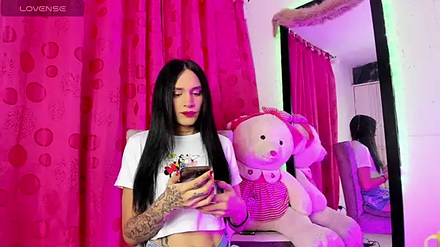 Snapshot of samy_foox chatting on February 8, 1:58 am samy foox online show from February 8, 1:58 am