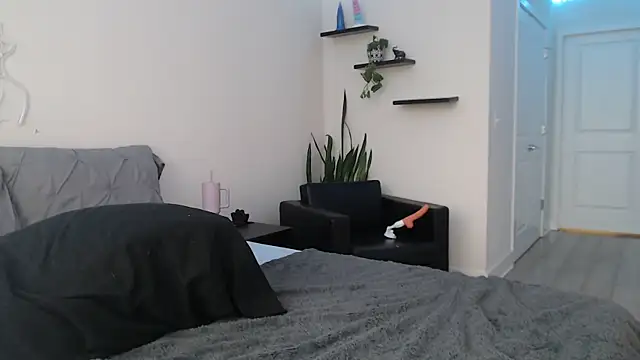 fallongrayxo online show from March 13, 4:45 pm