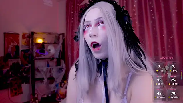 Carolina Leep online show from October 29, 1:43 pm