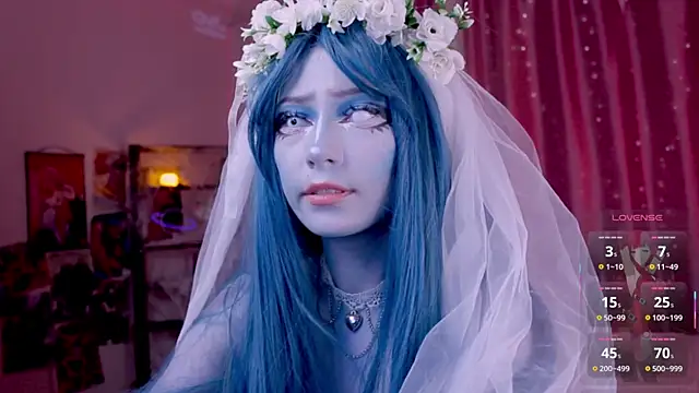 Carolina Leep online show from October 31, 1:52 pm