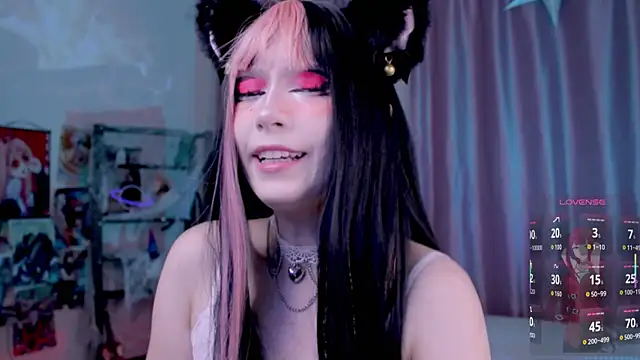 Carolina Leep online show from October 18, 1:24 pm