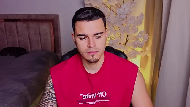Axel Big cock online show from July 16, 1:02 am