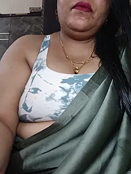 Snapshot of sneha_rose chatting on June 17, 4:56 am sneha rose online show from June 17, 4:56 am