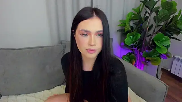 sexyangeloux online show from April 14, 9:20 pm