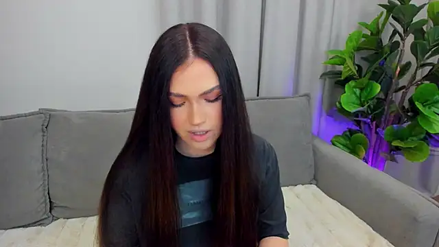 sexyangeloux online show from April 17, 8:44 pm