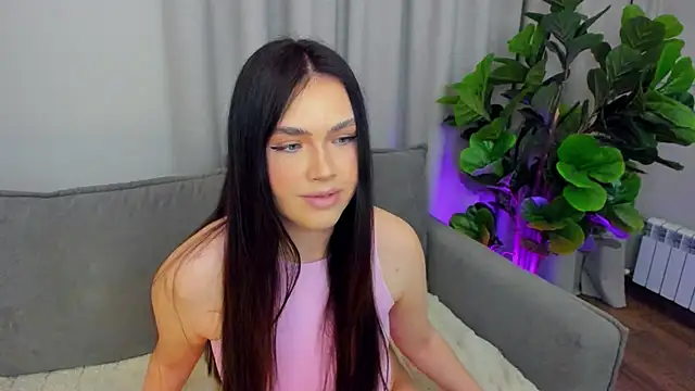 sexyangeloux online show from April 12, 7:50 pm