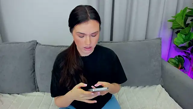 sexyangeloux online show from February 25, 11:37 pm