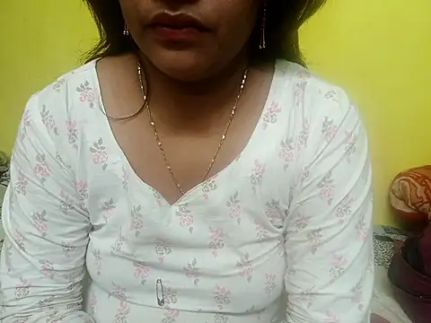 Snapshot of Sexyranibhabhi chatting on November 11, 2:45 pm Sexyranibhabhi online show from November 11, 2:45 pm