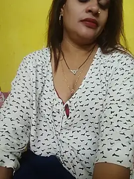 Snapshot of Sexyranibhabhi chatting on June 22, 3:31 pm Sexyranibhabhi online show from June 22, 3:31 pm