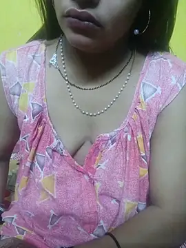 Snapshot of Sexyranibhabhi chatting on June 21, 2:17 am Sexyranibhabhi online show from June 21, 2:17 am