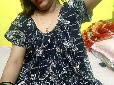 Snapshot of Sexyranibhabhi chatting on December 2, 4:14 am Sexyranibhabhi online show from December 2, 4:14 am