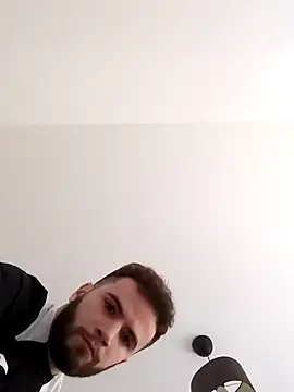 Snapshot of pedrolitoo1203 chatting on January 13, 11:19 am pedrolitoo1203 online show from January 13, 11:19 am