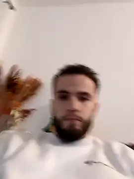 Snapshot of pedrolitoo1203 chatting on December 4, 4:10 pm pedrolitoo1203 online show from December 4, 4:10 pm